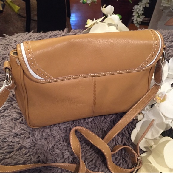 Guess faux leather sandstone strap bag - Picture 2 of 6